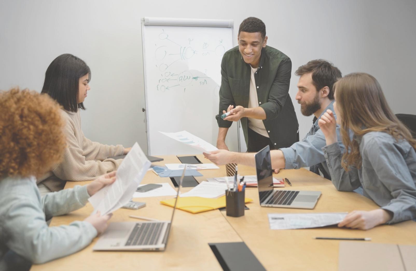 Groupe de participants lors d'un atelier pratique